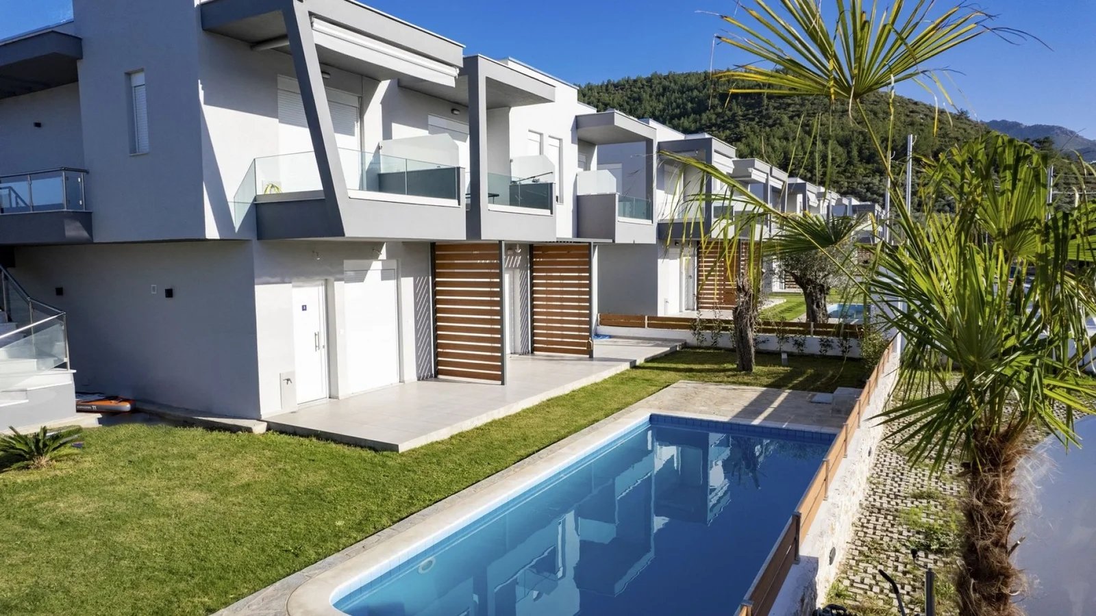 Ethra Apartment - Header